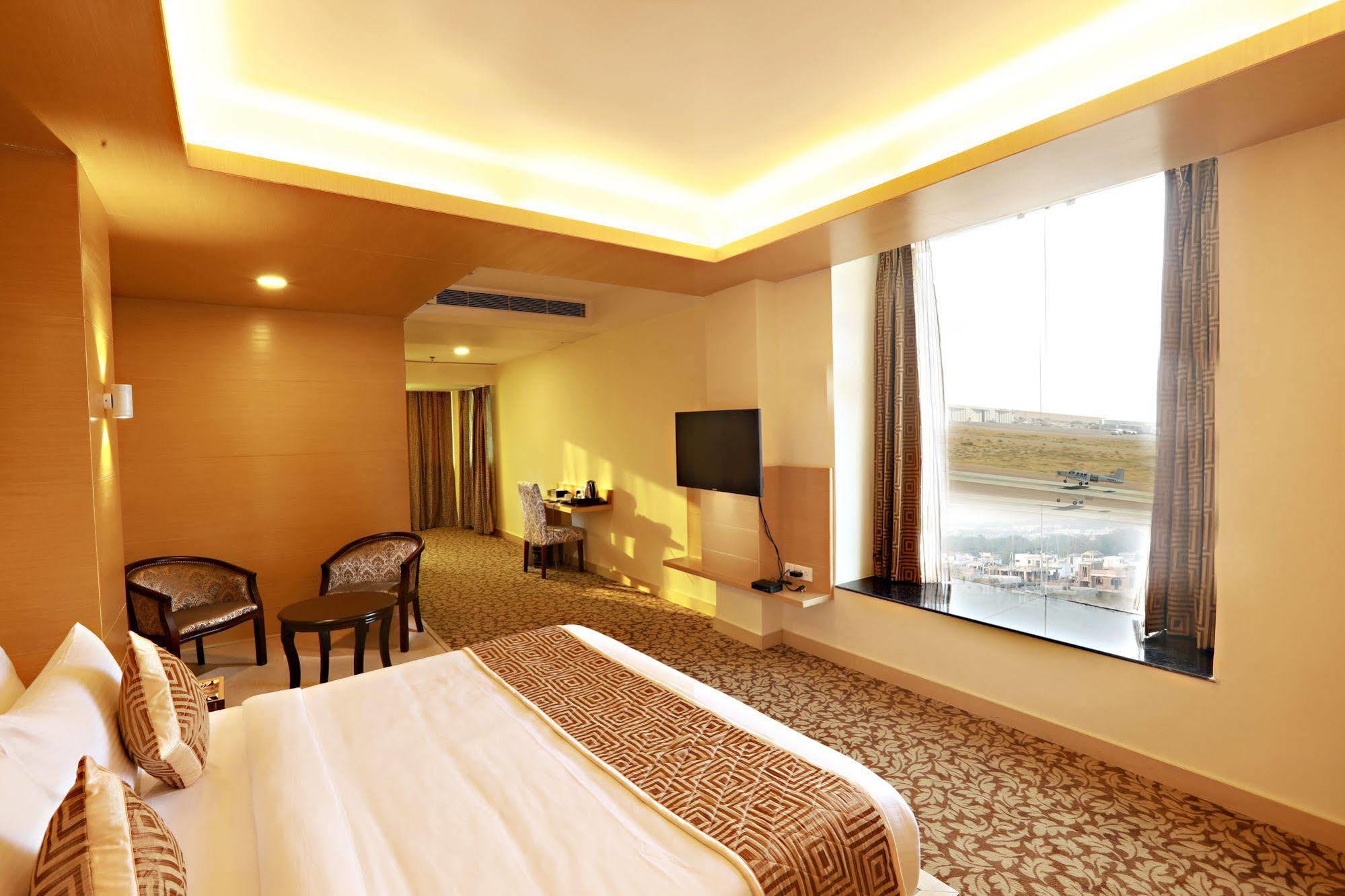 Hotel Patliputra Continental Patna  Luaran gambar