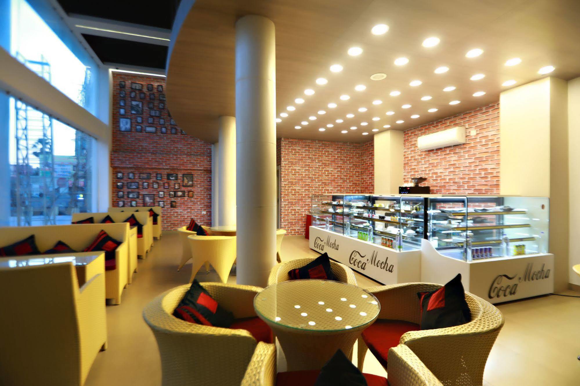Hotel Patliputra Continental Patna  Luaran gambar